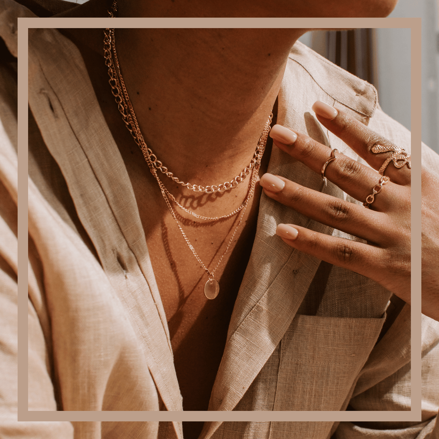 WOMEN NECKLACES
